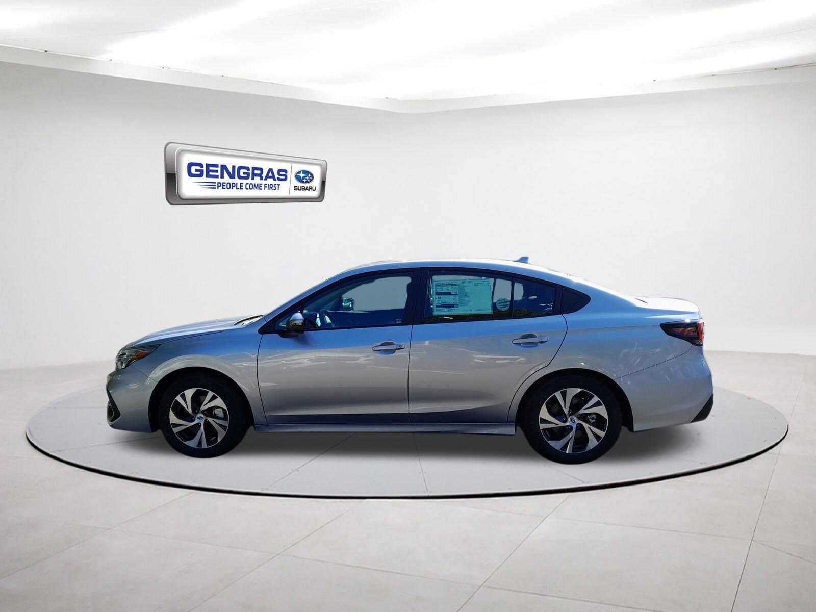 2025 Subaru Legacy Premium photo 4