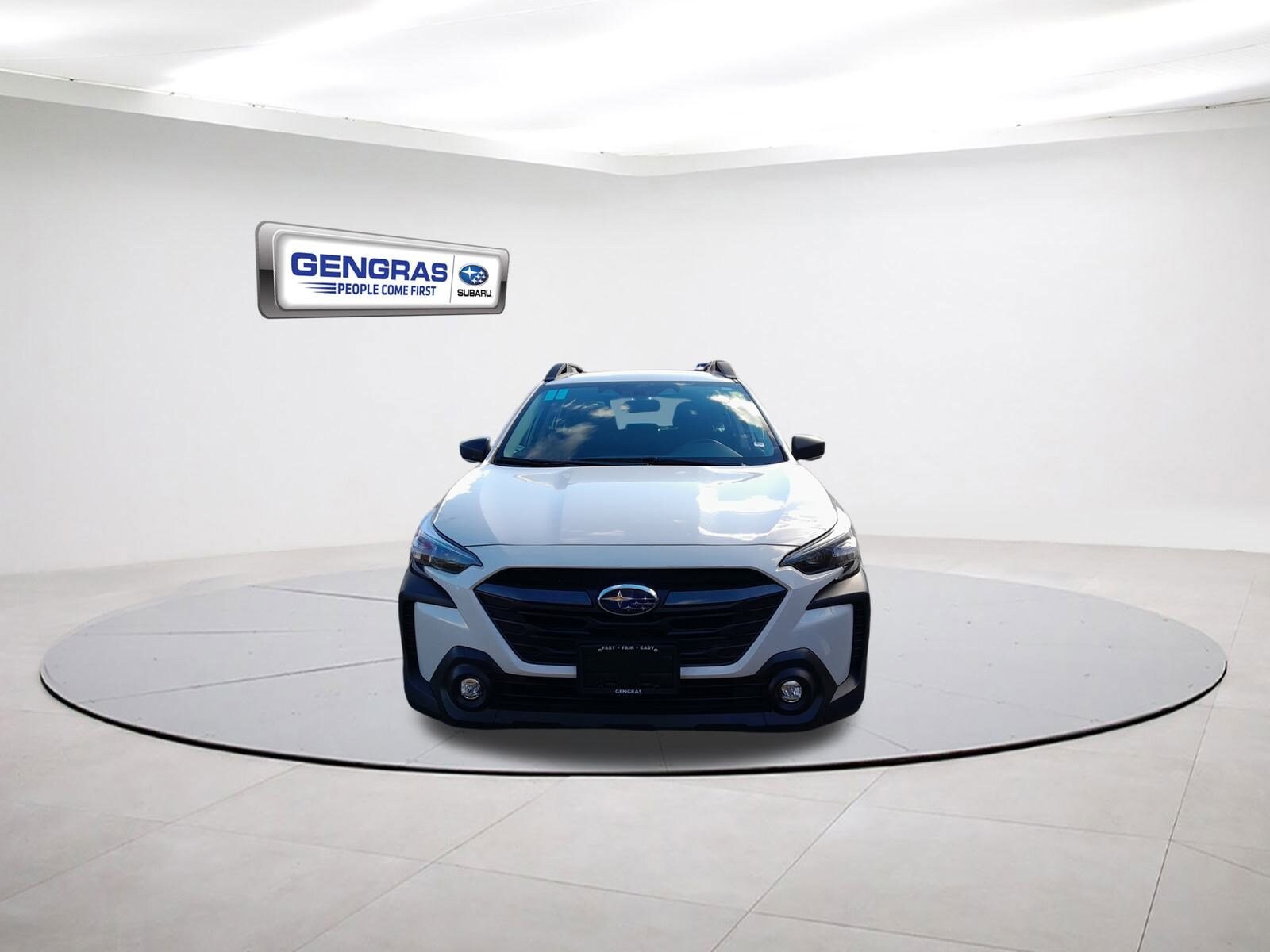 2025 Subaru Outback 2.5i photo 2