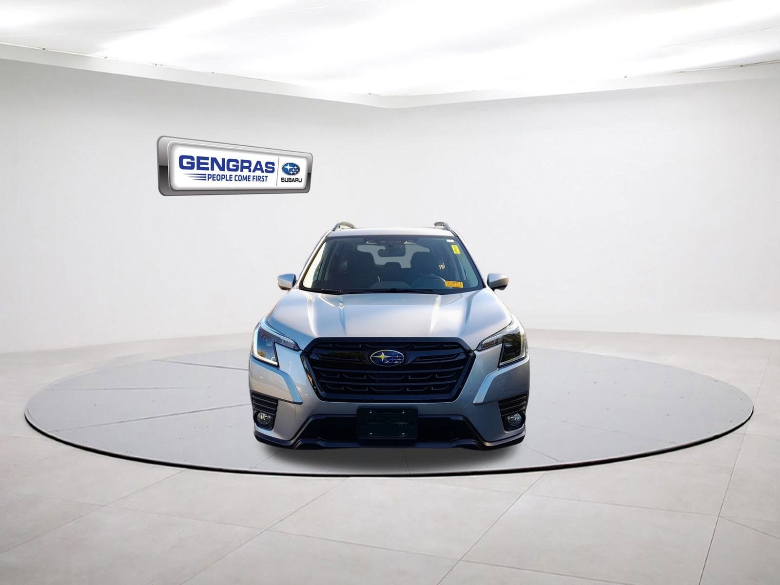 2022 Subaru Forester Premium photo 2