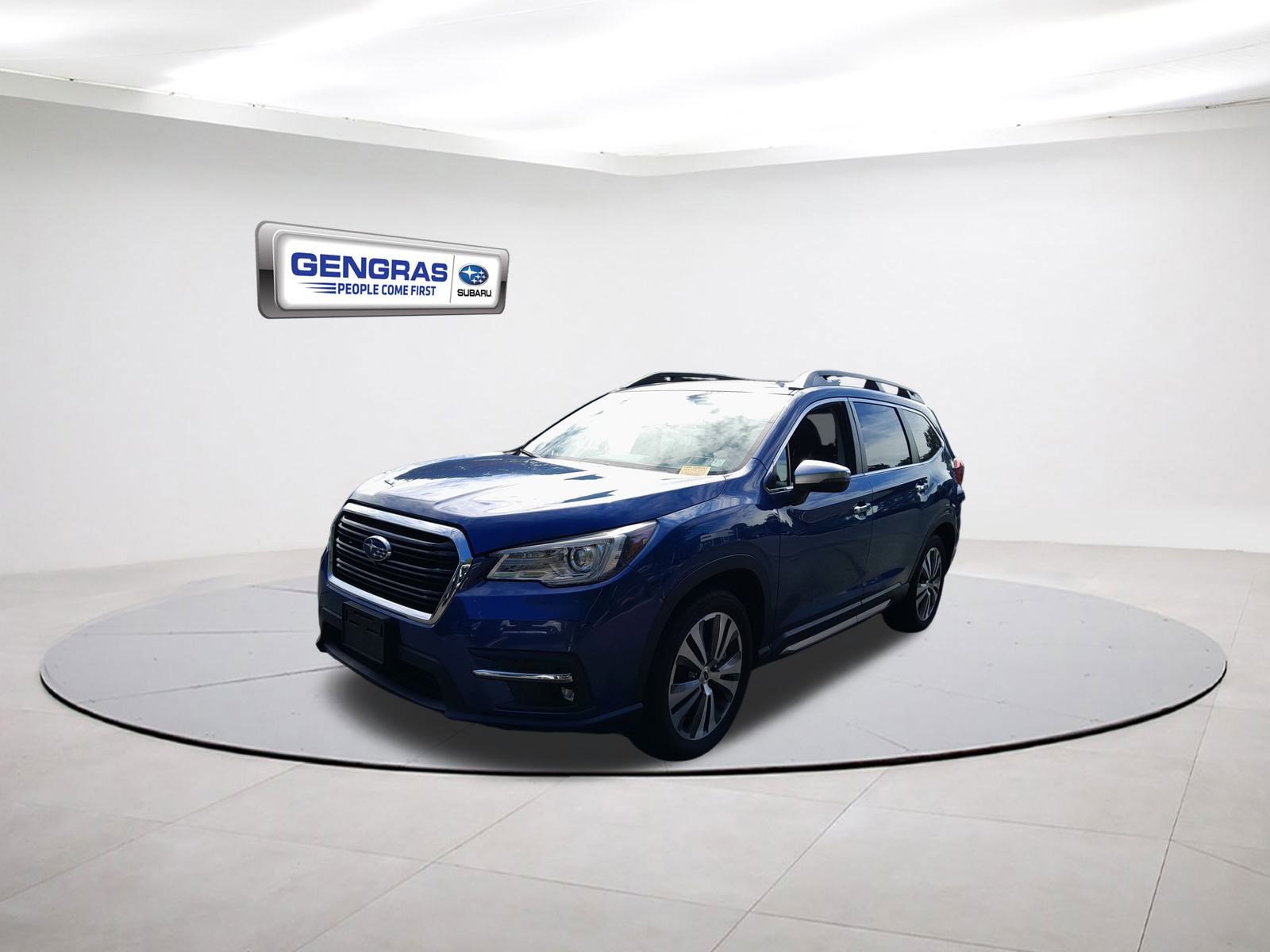 2022 Subaru Ascent Touring photo 3