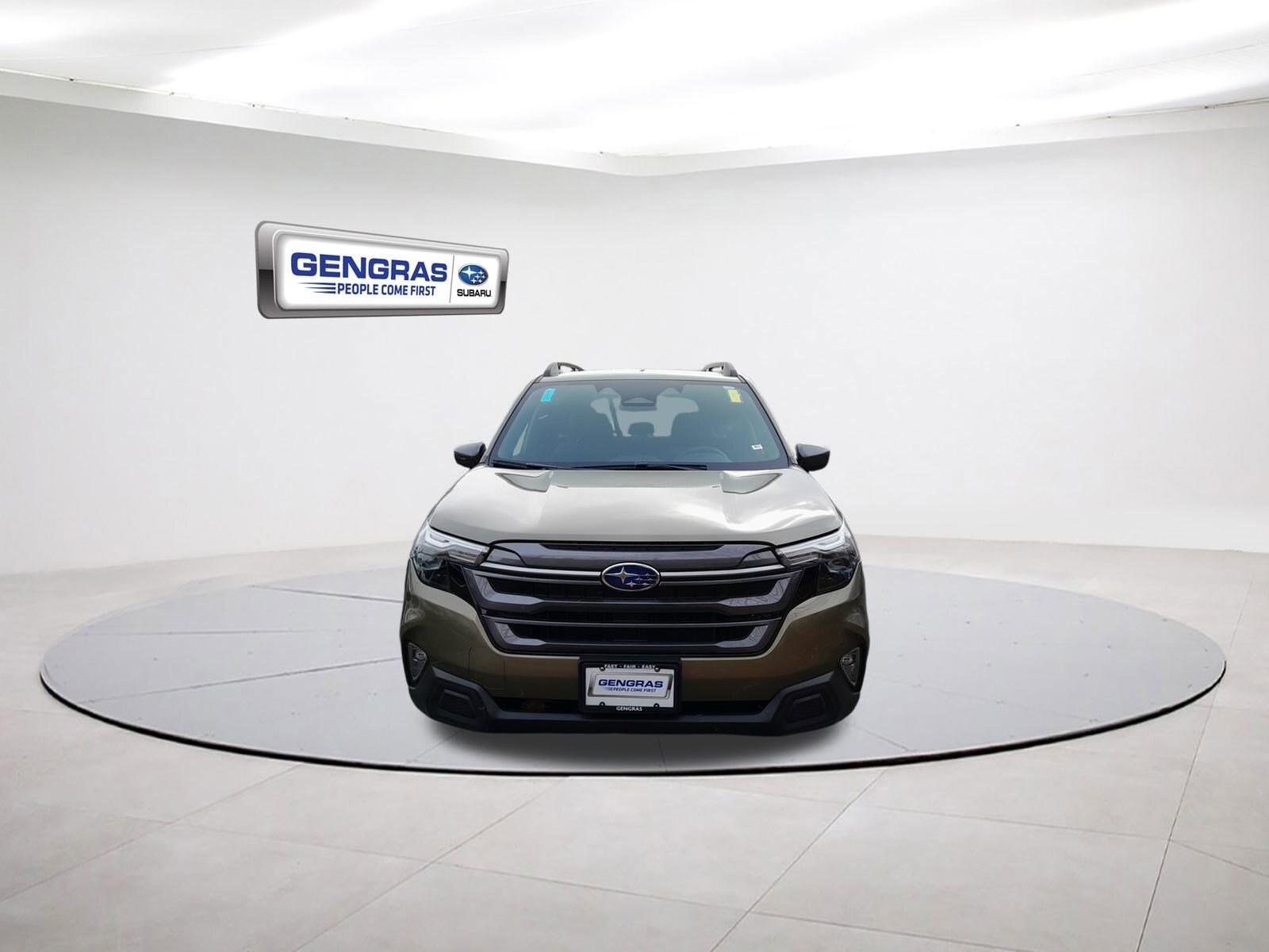 2025 Subaru Forester Premium photo 2