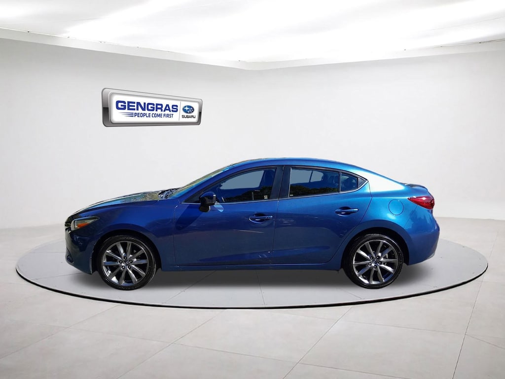 Used 2018 Mazda Mazda3 4-Door Touring Touring Auto