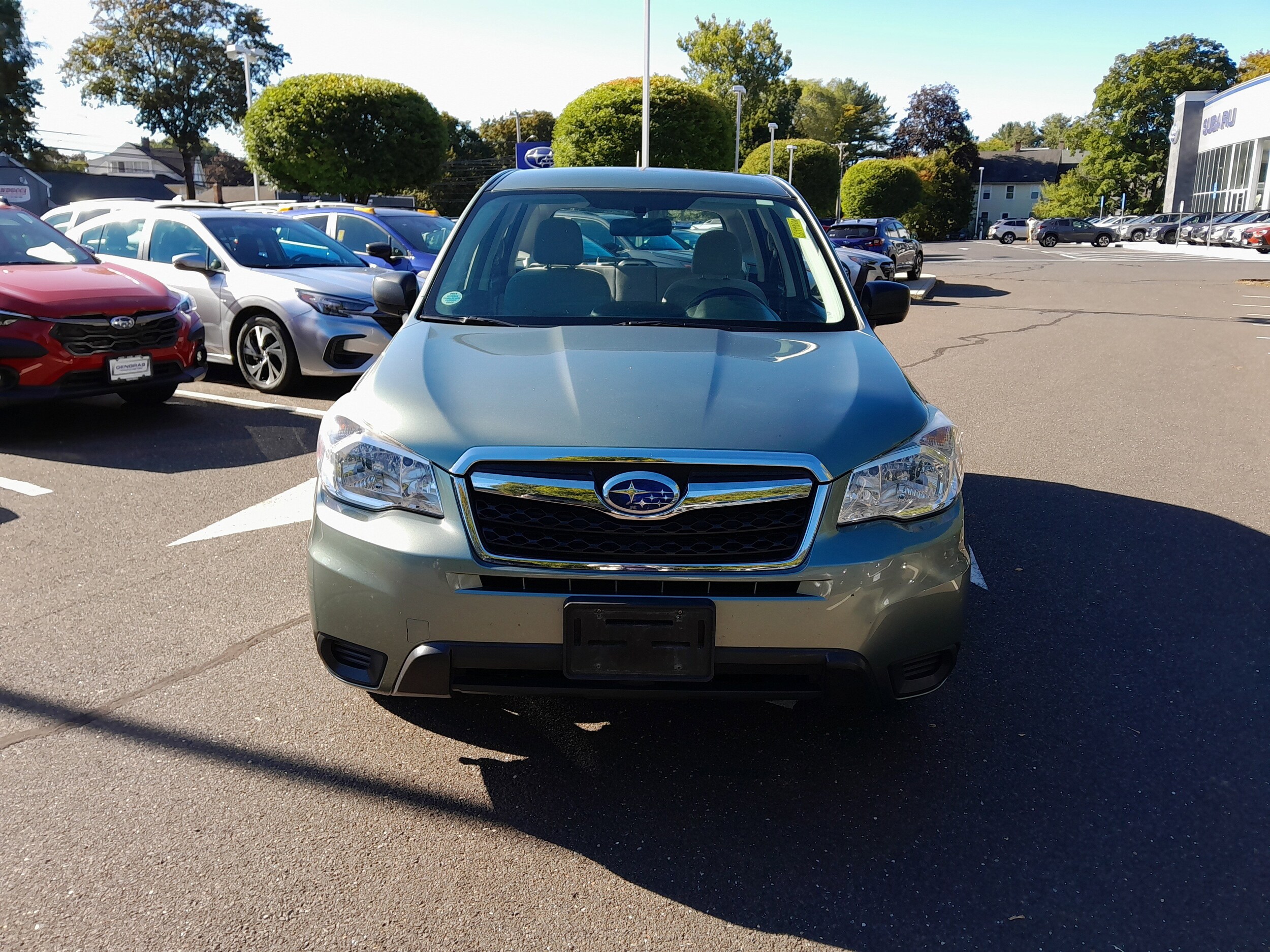 2014 Subaru Forester 2.5i photo 2