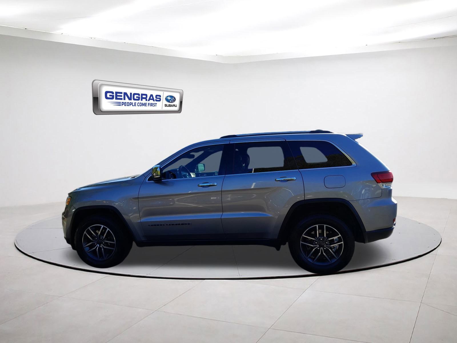 2020 Jeep Grand Cherokee Limited photo 4