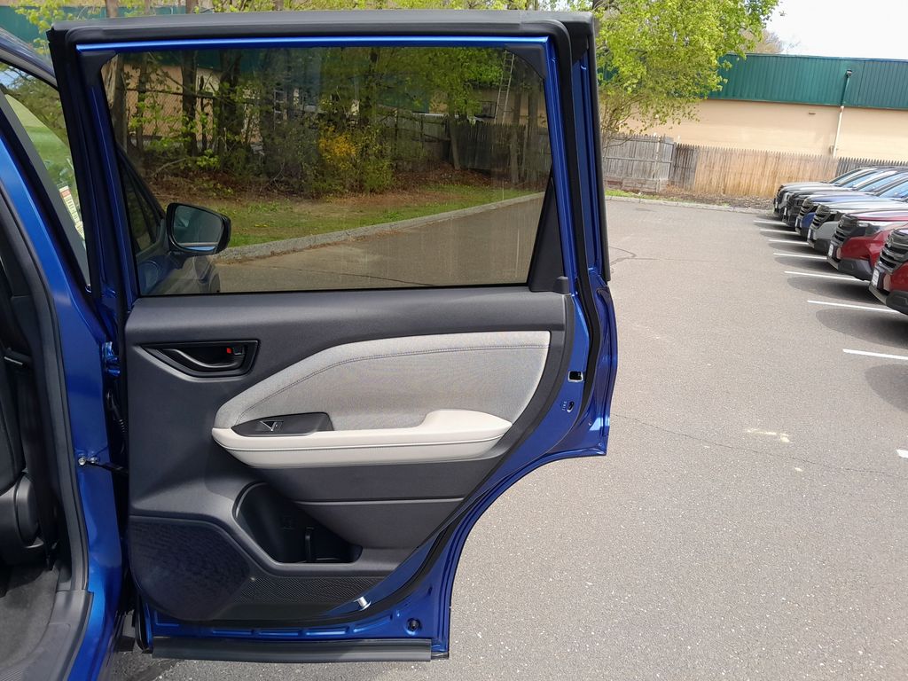 2026 Subaru Forester Premium - Photo 33