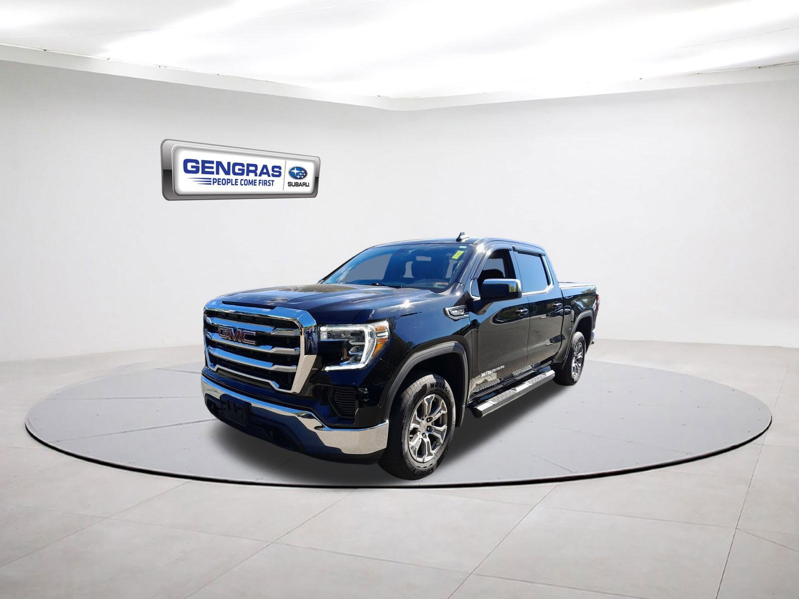 2021 Gmc Sierra 1500 SLE photo 2