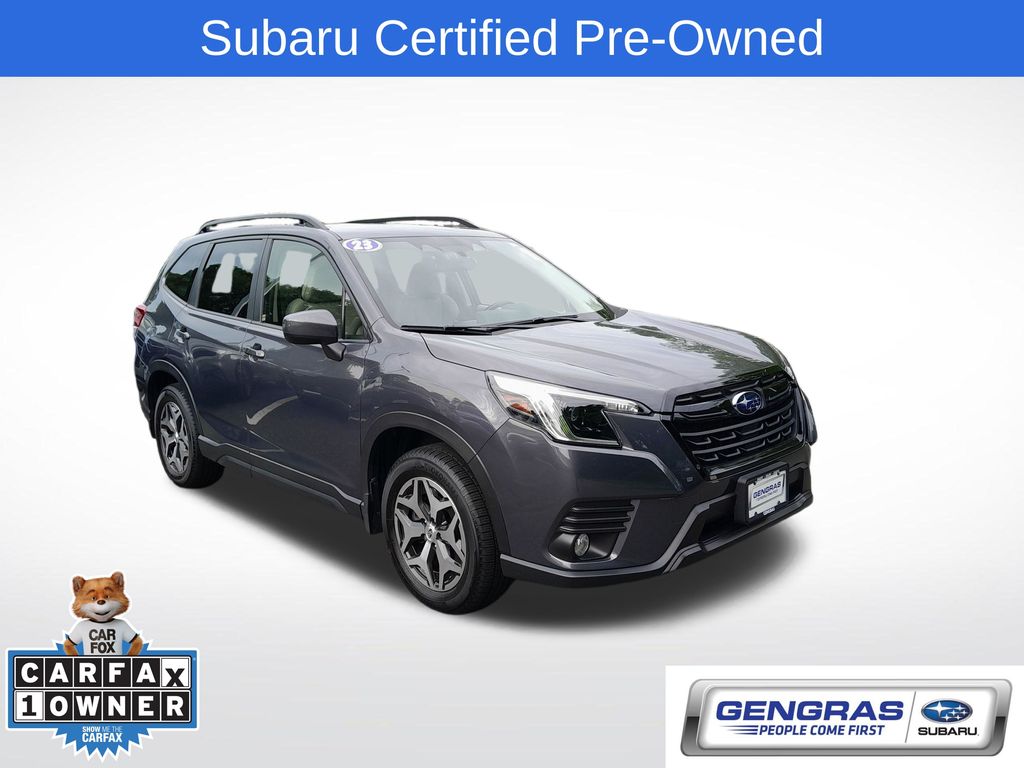 2023 Subaru Forester Premium's photo