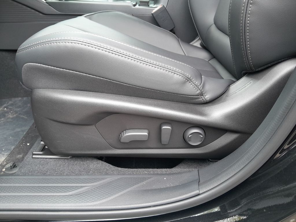 2026 Subaru Outback Limited XT - Photo 8