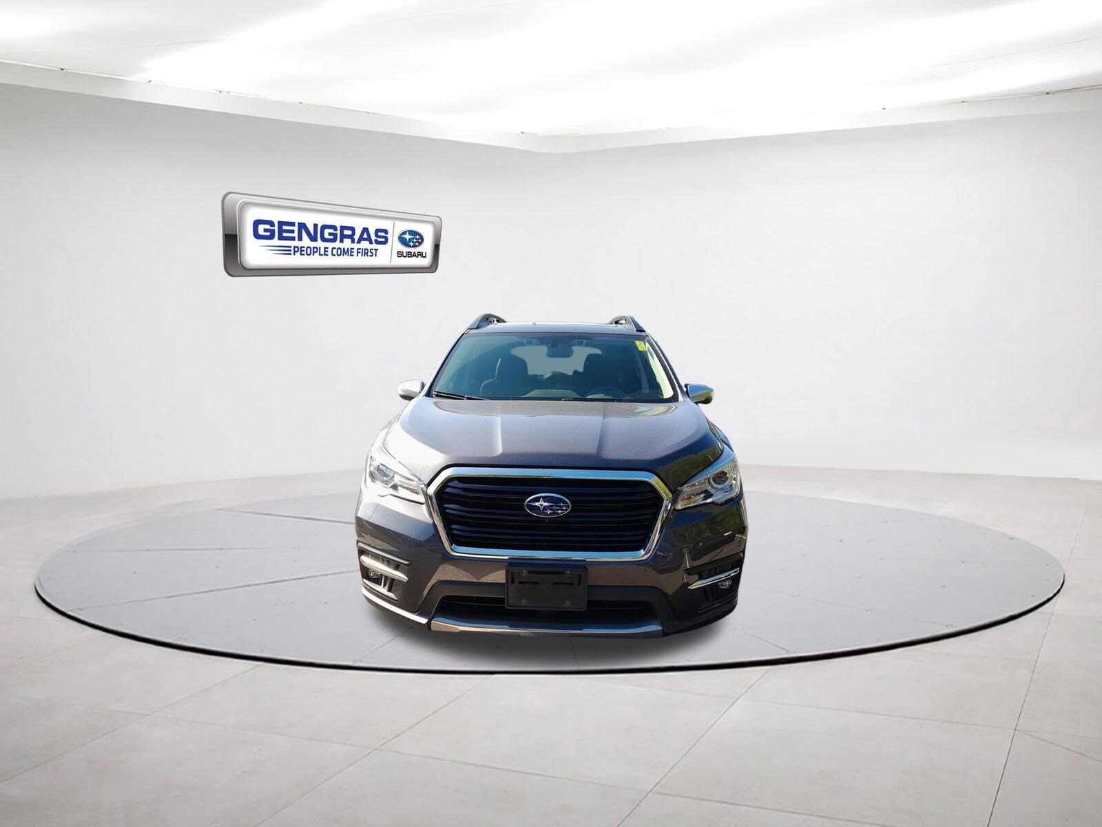 2022 Subaru Ascent Touring photo 2