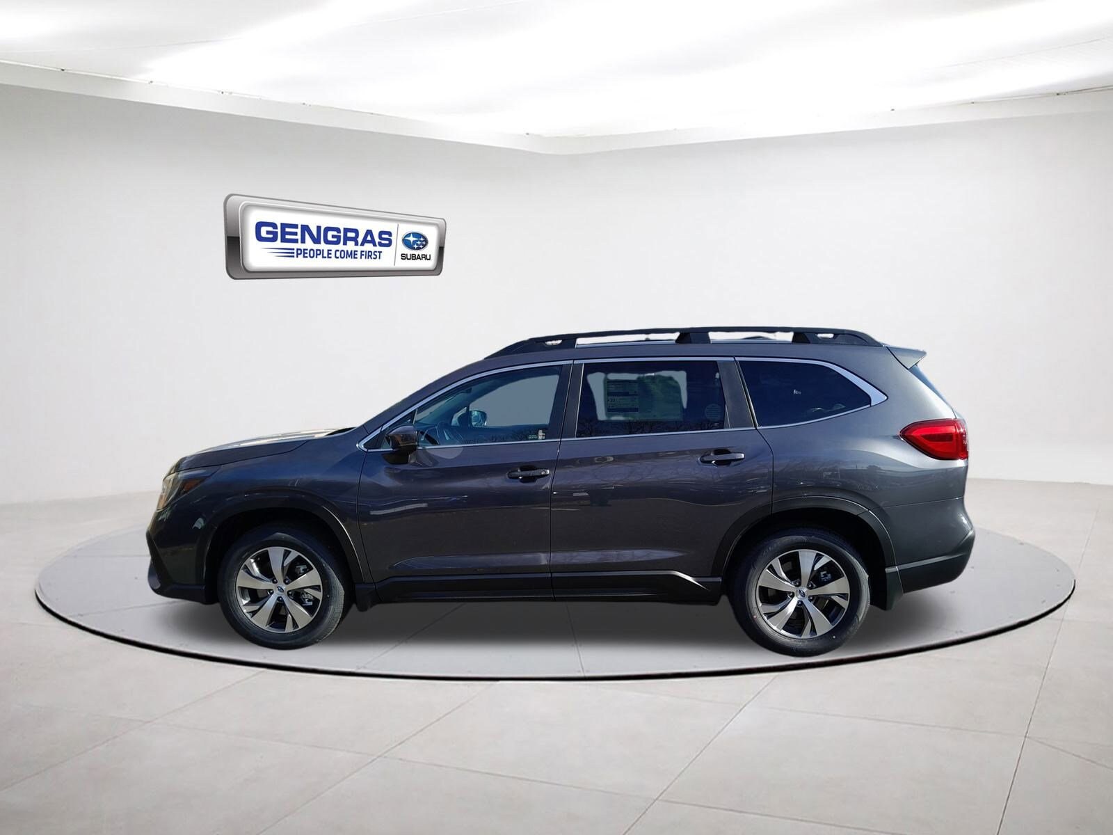 2025 Subaru Ascent Premium photo 4