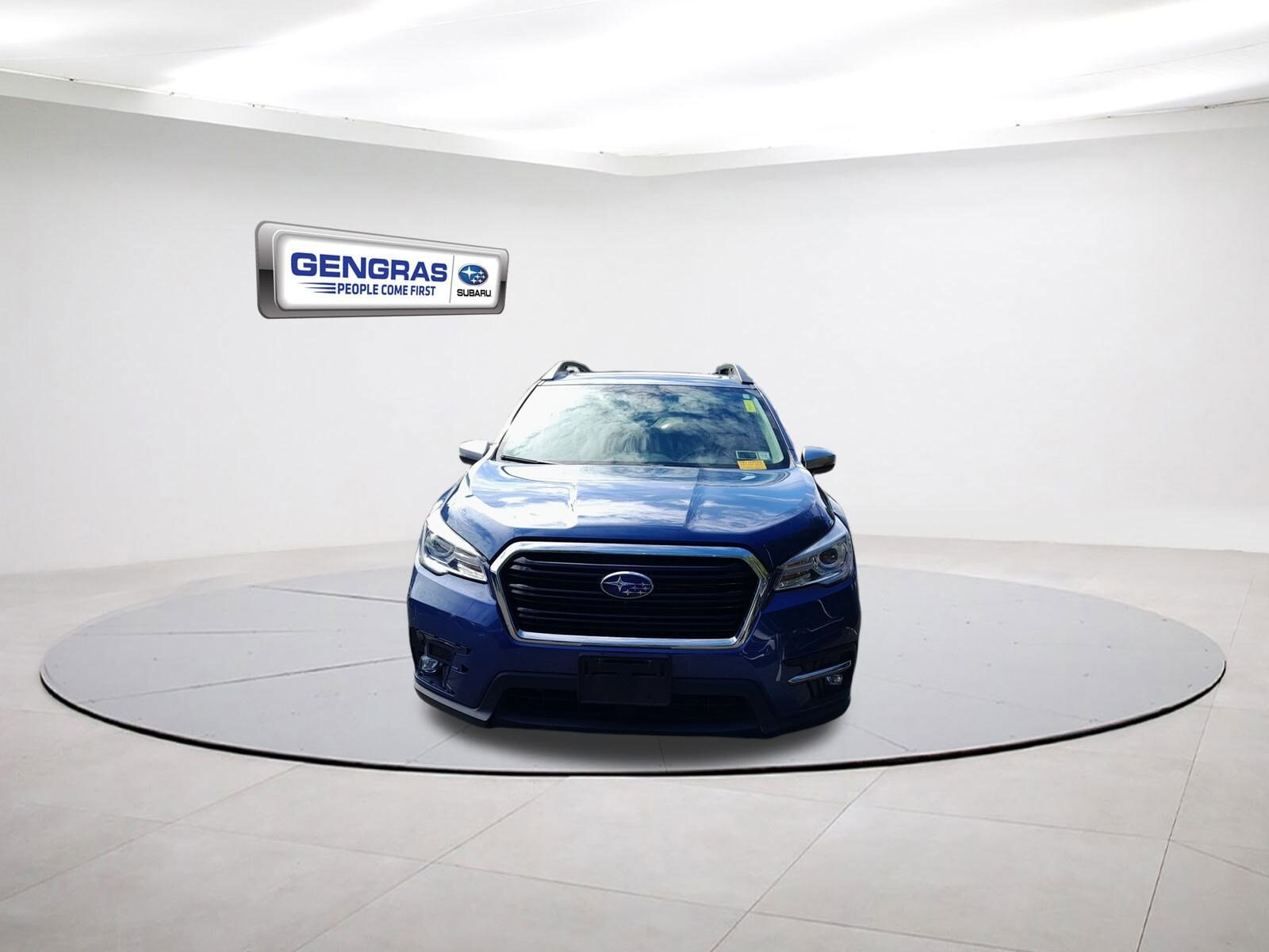 2022 Subaru Ascent Touring photo 2