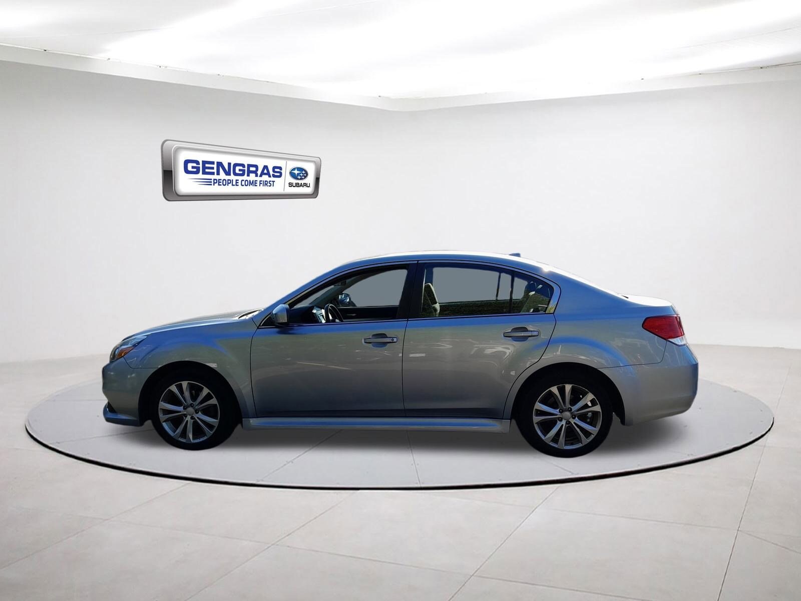 2014 Subaru Legacy 2.5i Premium photo 4