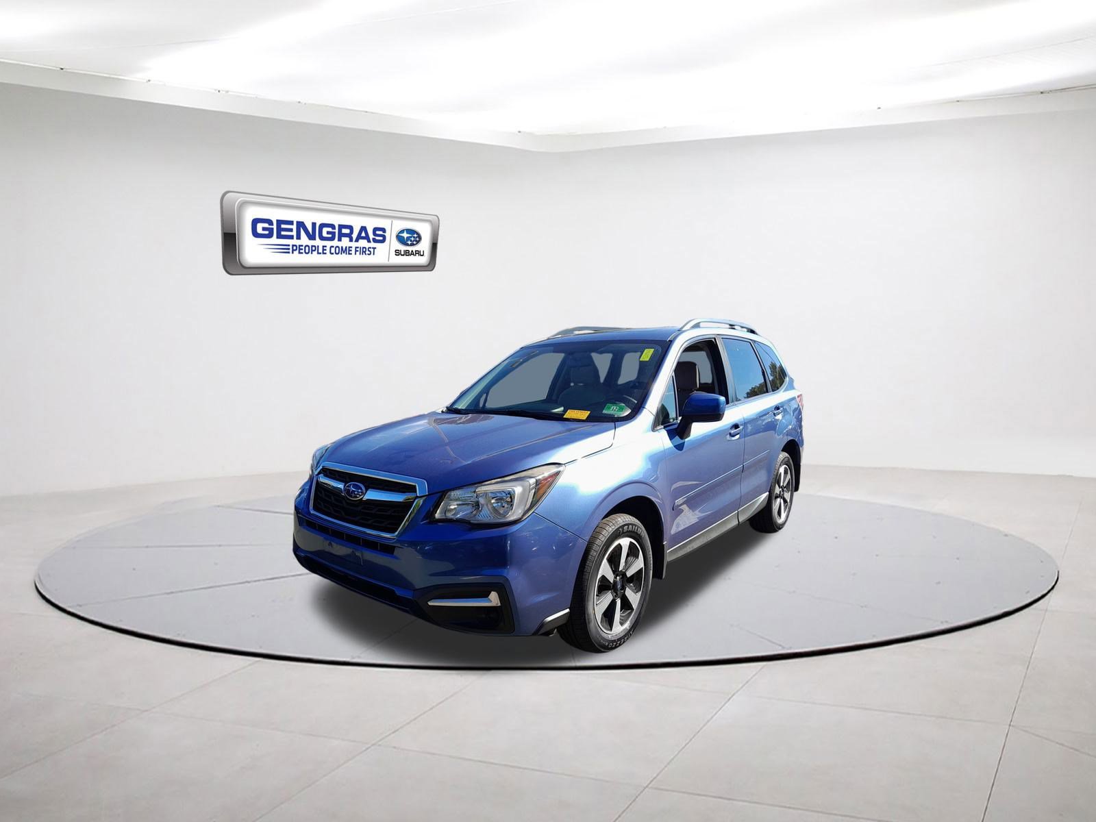 2017 Subaru Forester 2.5i Premium photo 3