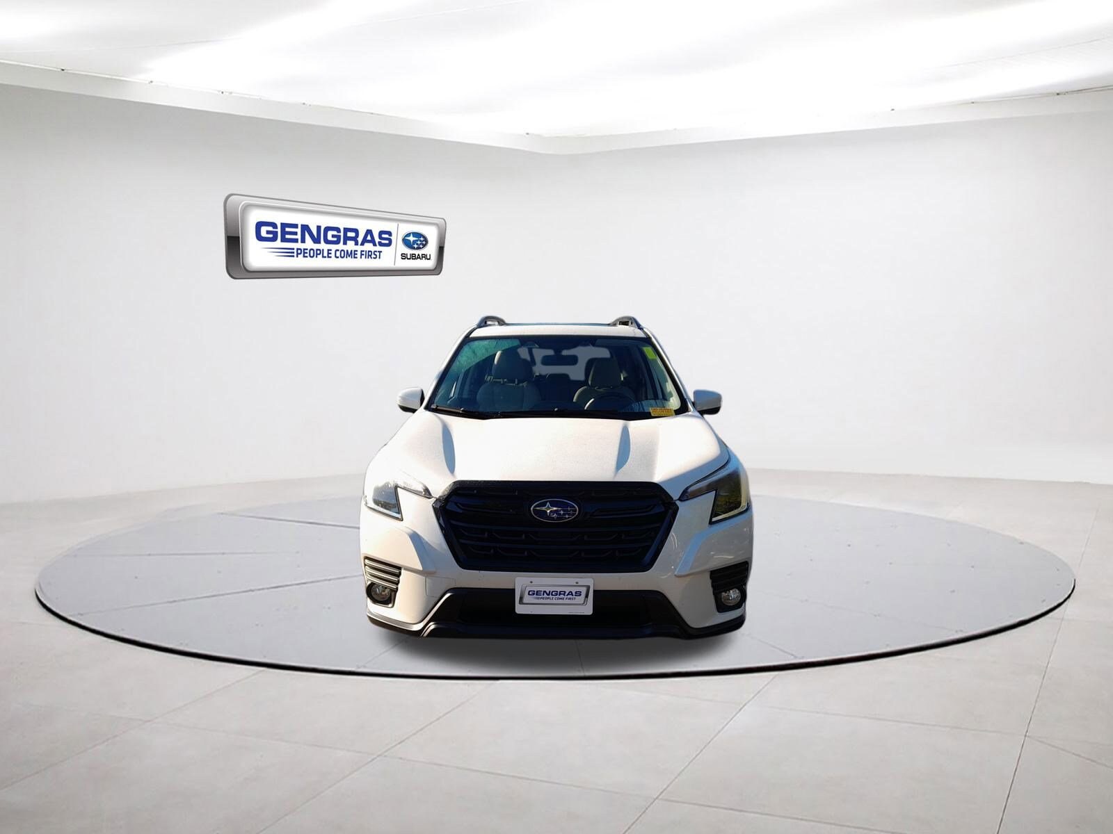 2022 Subaru Forester Premium photo 2