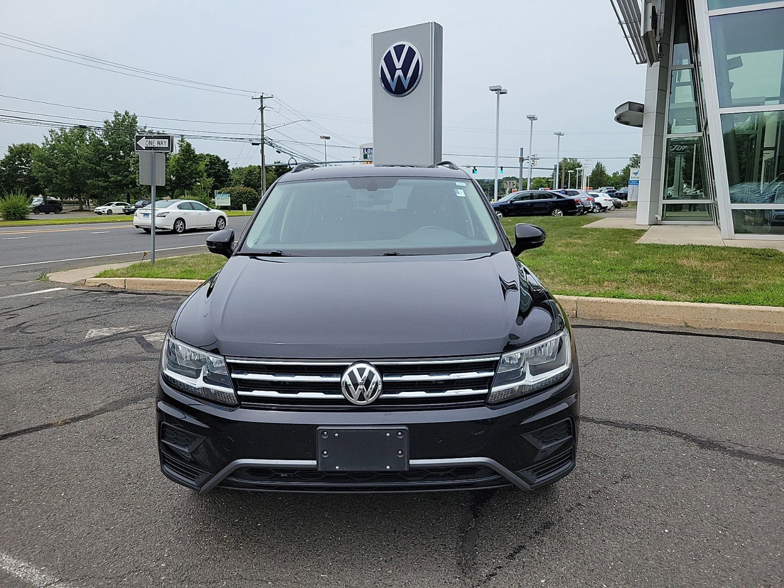 Used 2019 Volkswagen Tiguan SE with VIN 3VV2B7AX0KM152174 for sale in Plainville, CT