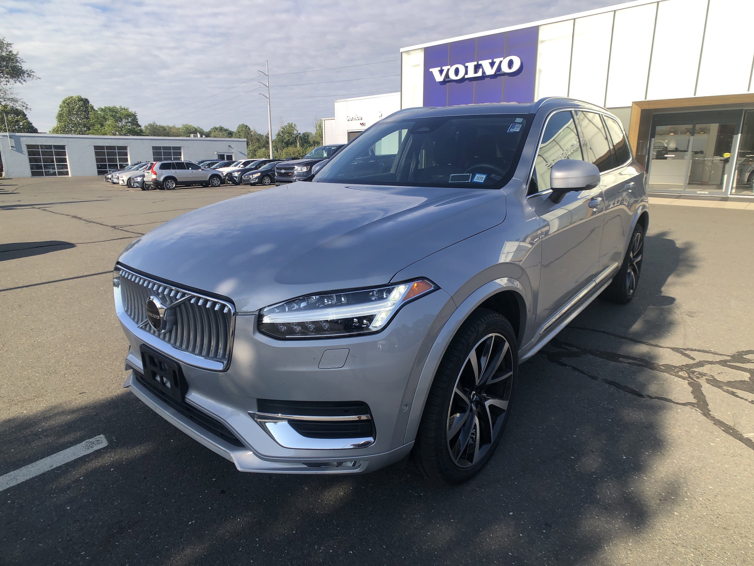 2024 Volvo XC90 B5 Plus photo 3