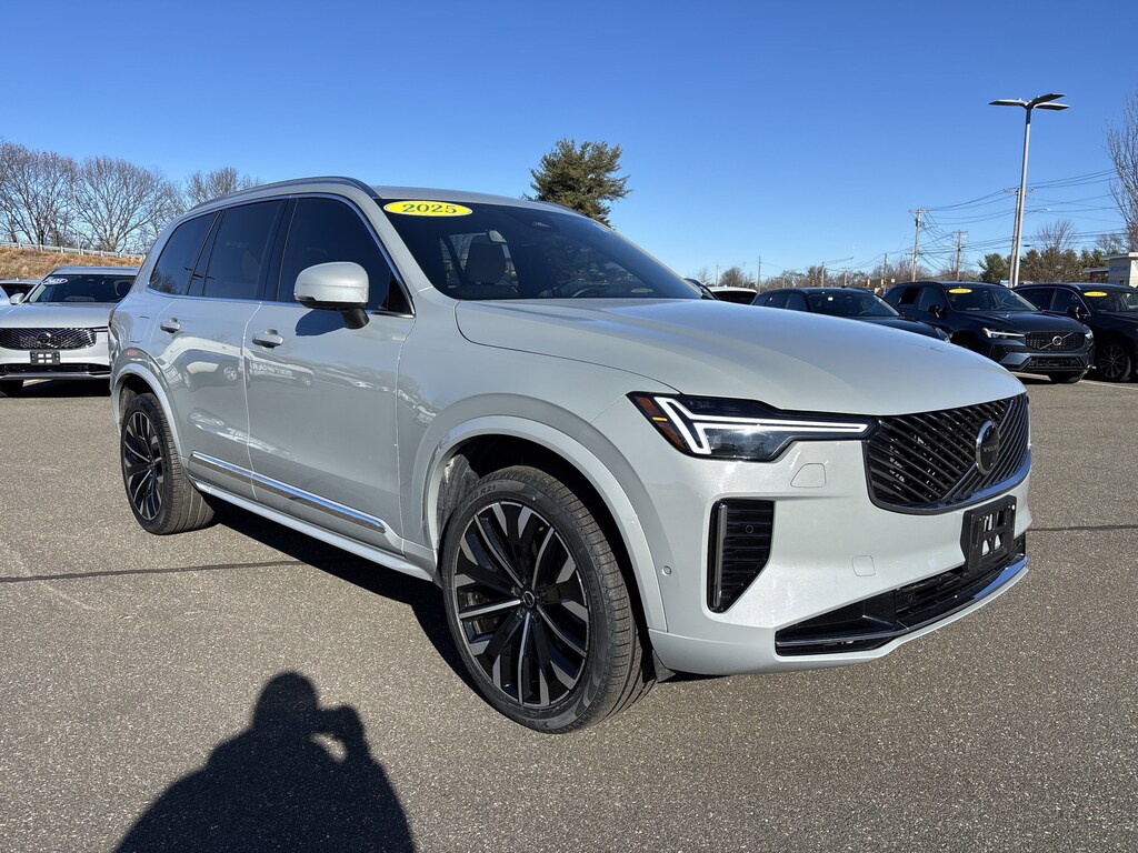 Certified 2025 Volvo XC90 B6 (2025.5) Plus 7-Seater SUV