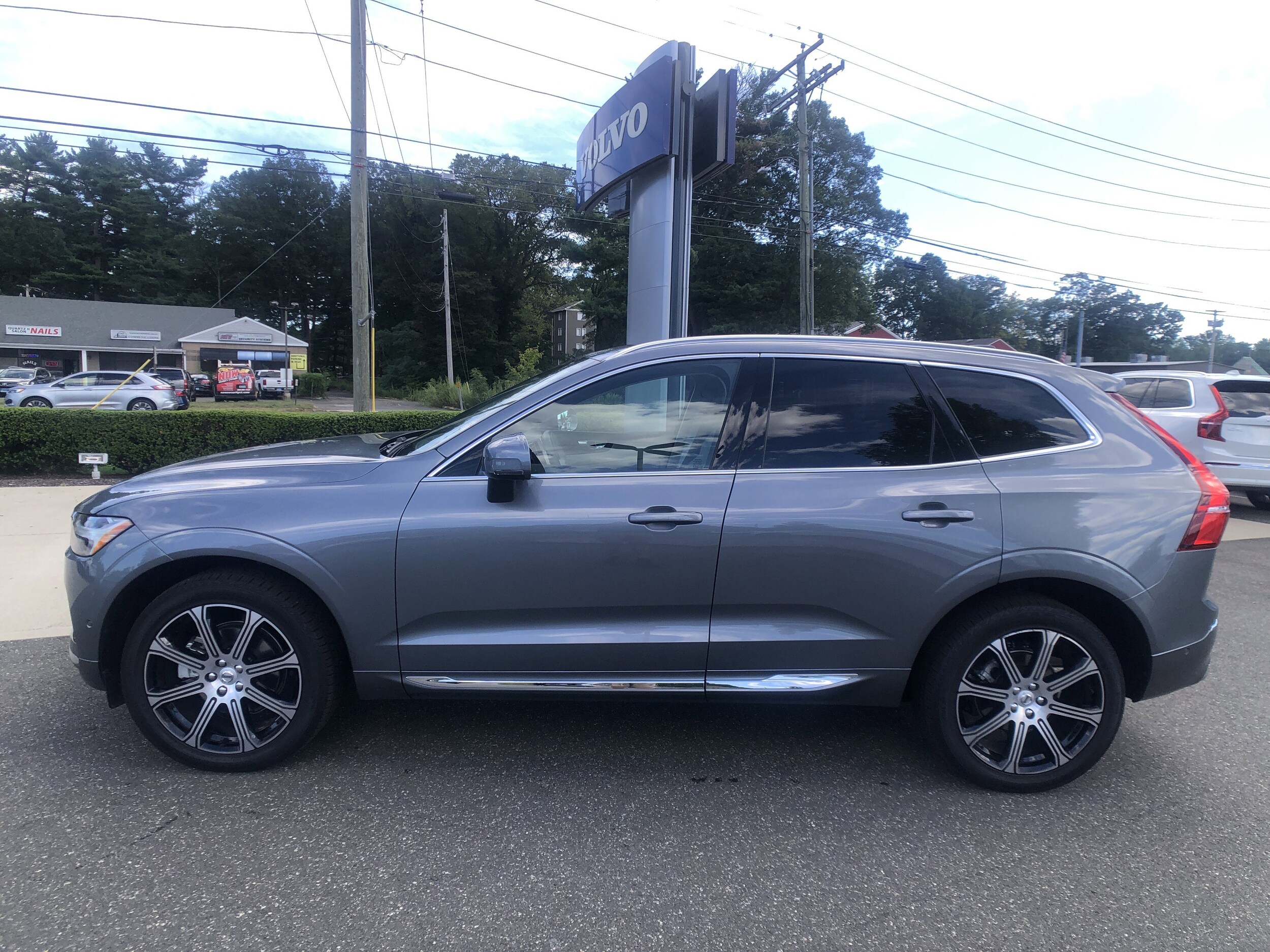 2021 Volvo XC60 T5 Inscription photo 4