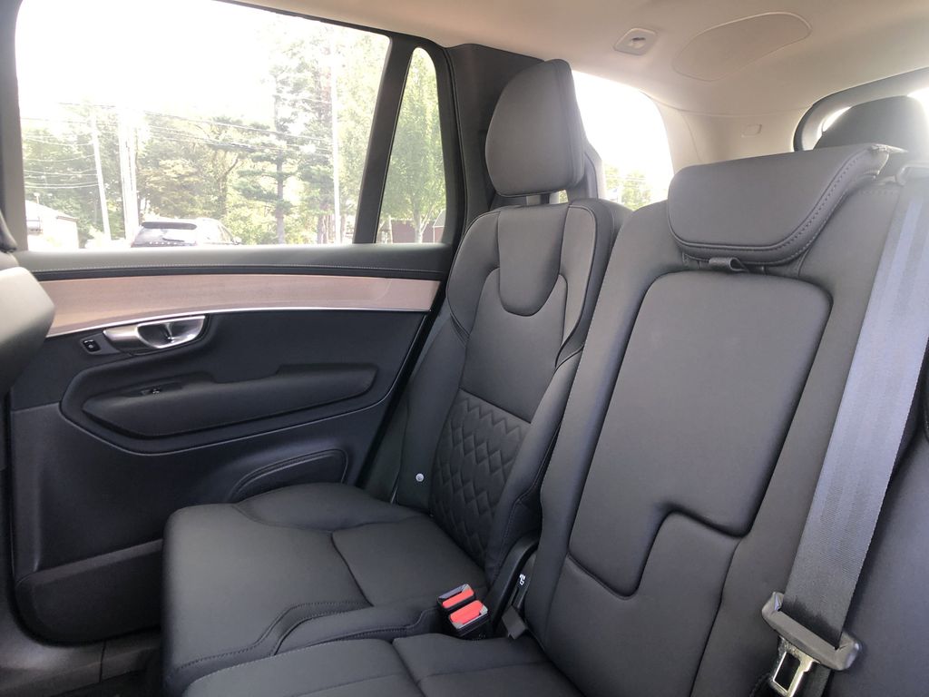 2026 Volvo XC90 Plus - Photo 26