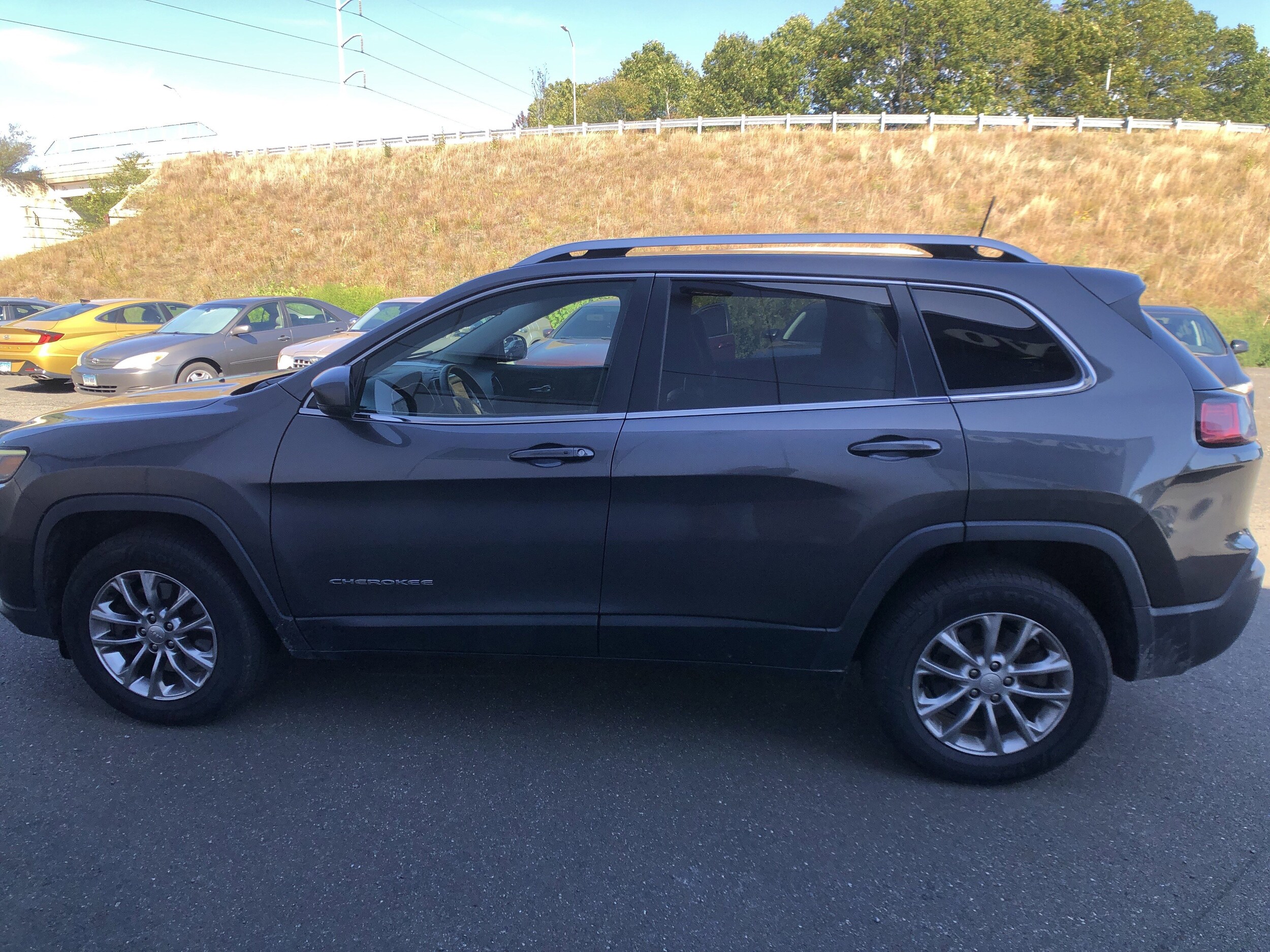 2020 Jeep Cherokee Latitude photo 4