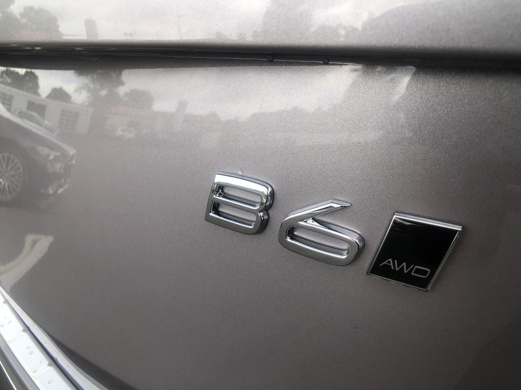 2026 Volvo XC90 Plus - Photo 12