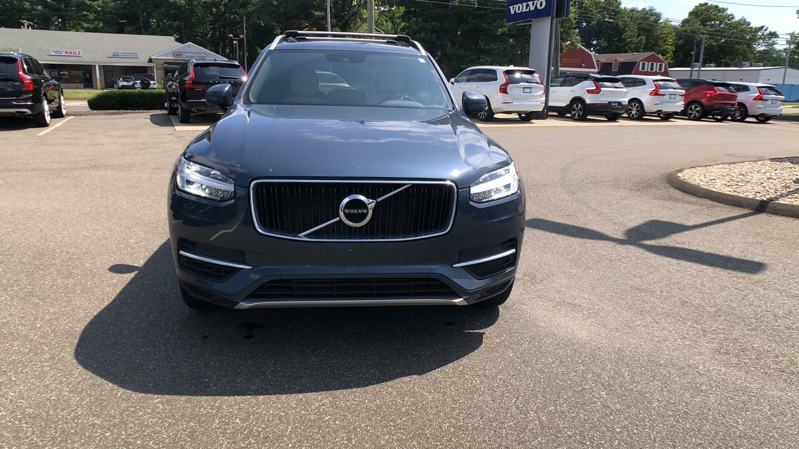 Used 2019 Volvo XC90 Momentum with VIN YV4BR0CK0K1444968 for sale in North Haven, CT