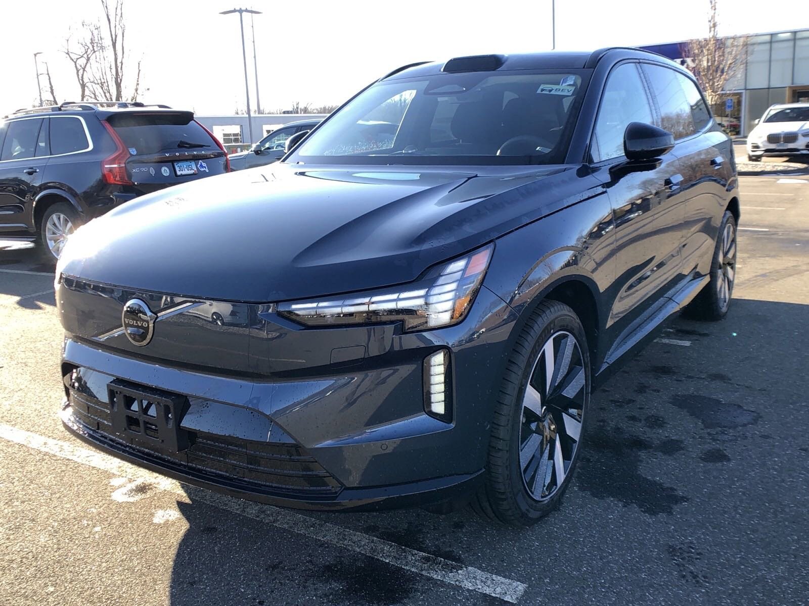 2025 Volvo EX90 Twin Motor Performance Ultra photo 3