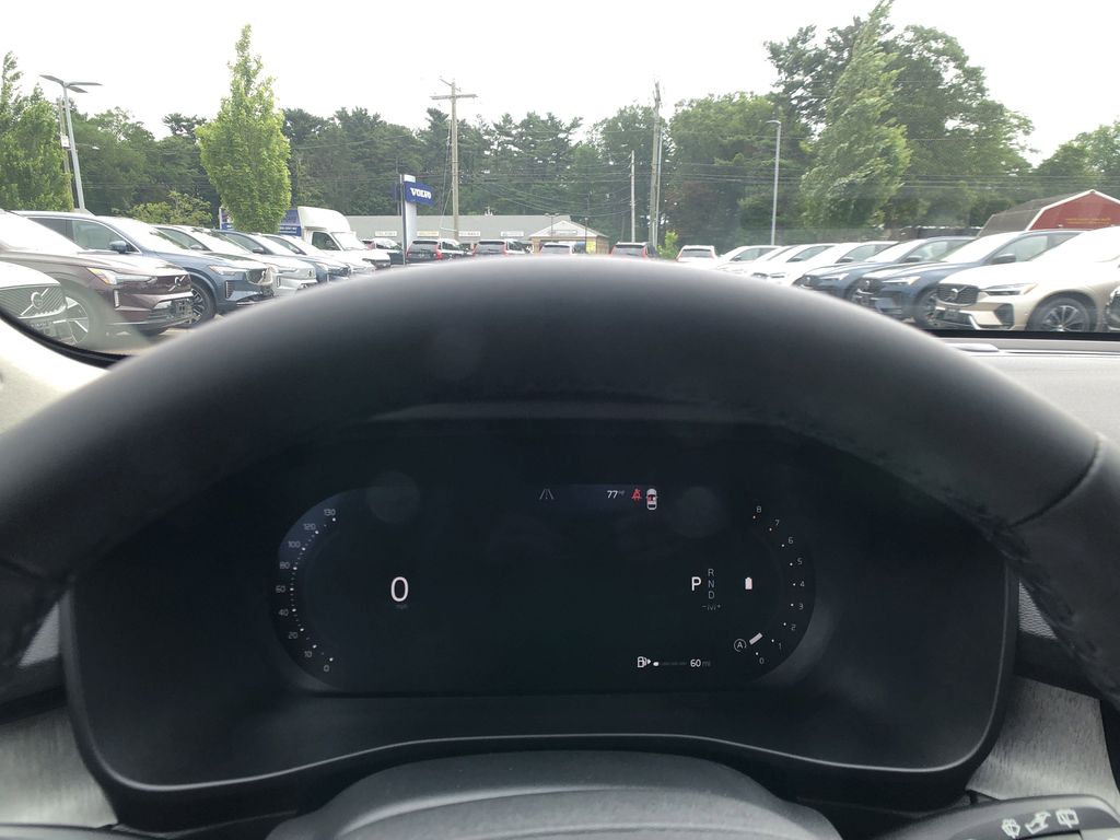 2026 Volvo XC40 Plus - Photo 21