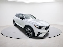 New 2026 Volvo XC40 B5 Core SUV YV4L12UK8T2658673 for sale Hartford, CT