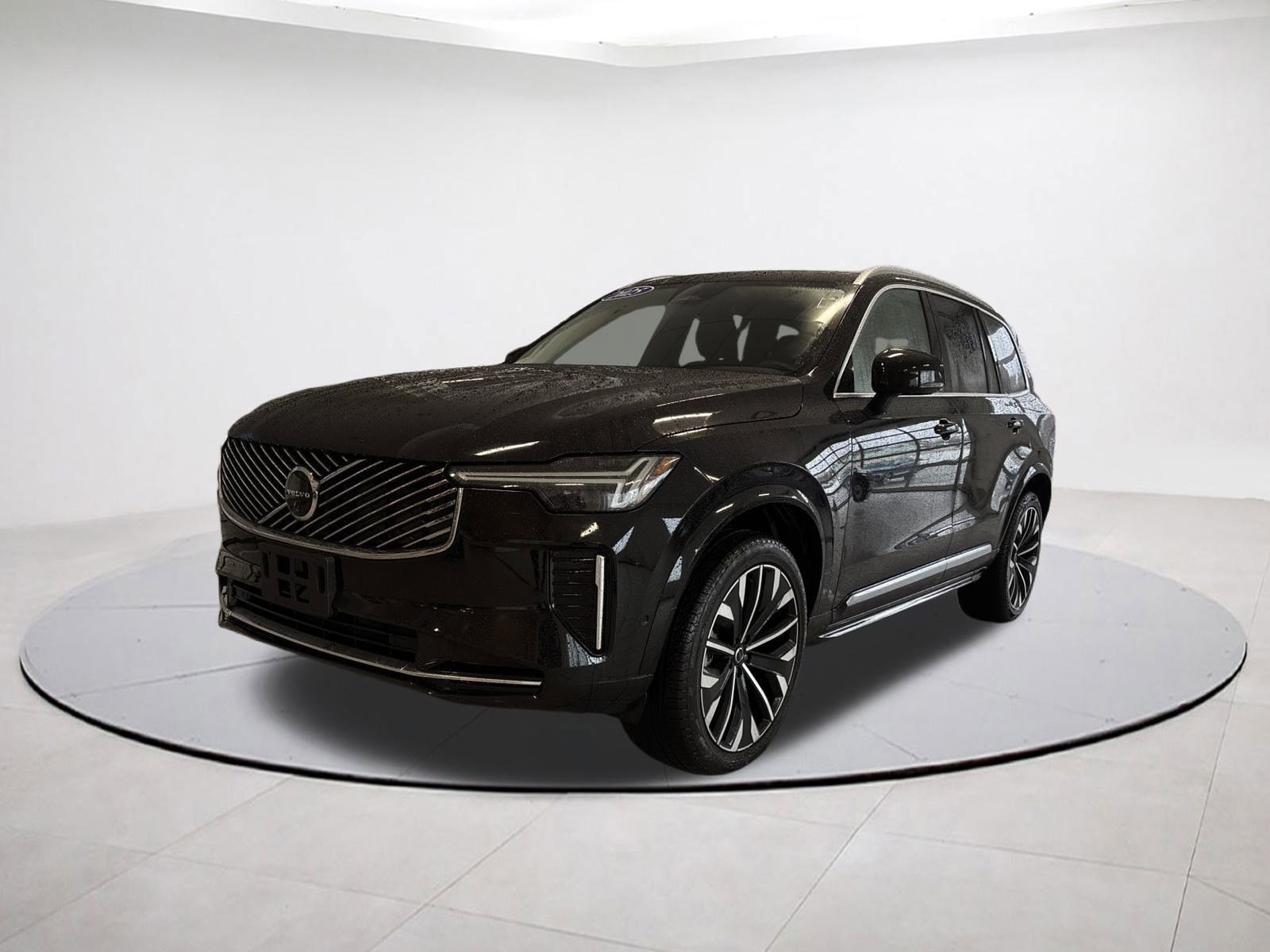 2025 Volvo XC90 Plus's photo