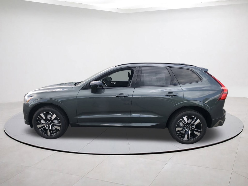 New 2026 Volvo XC60 B5 Plus SUV