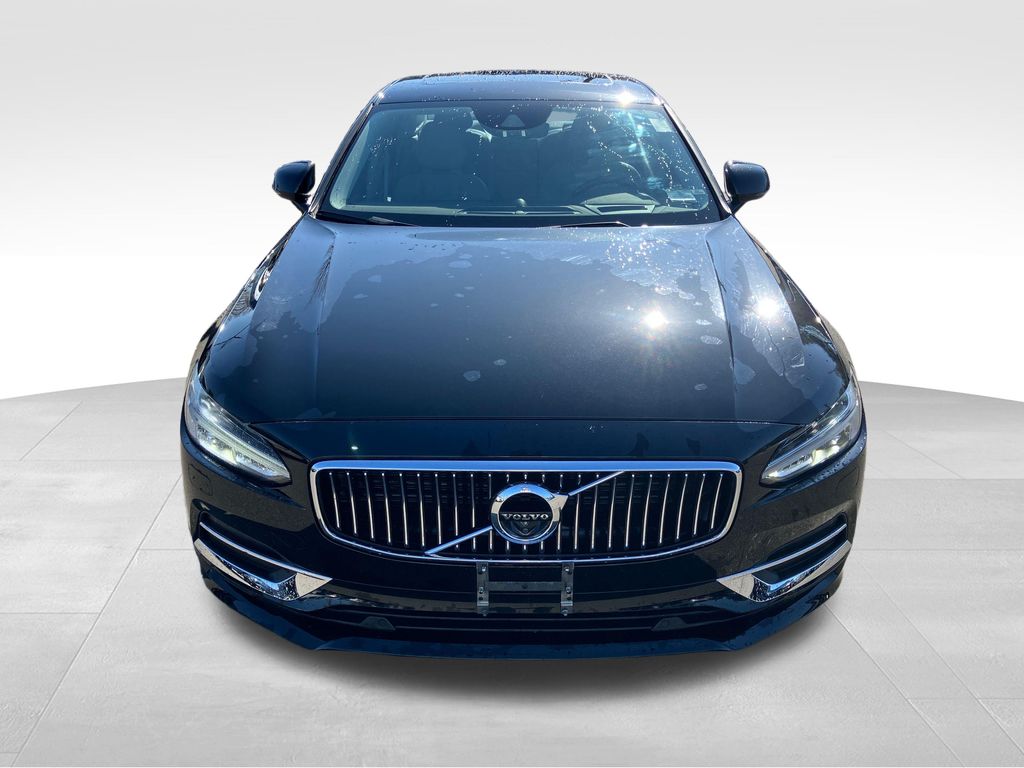 Used 2017 Volvo S90 Inscription with VIN YV1A22ML8H1000990 for sale in North Haven, CT