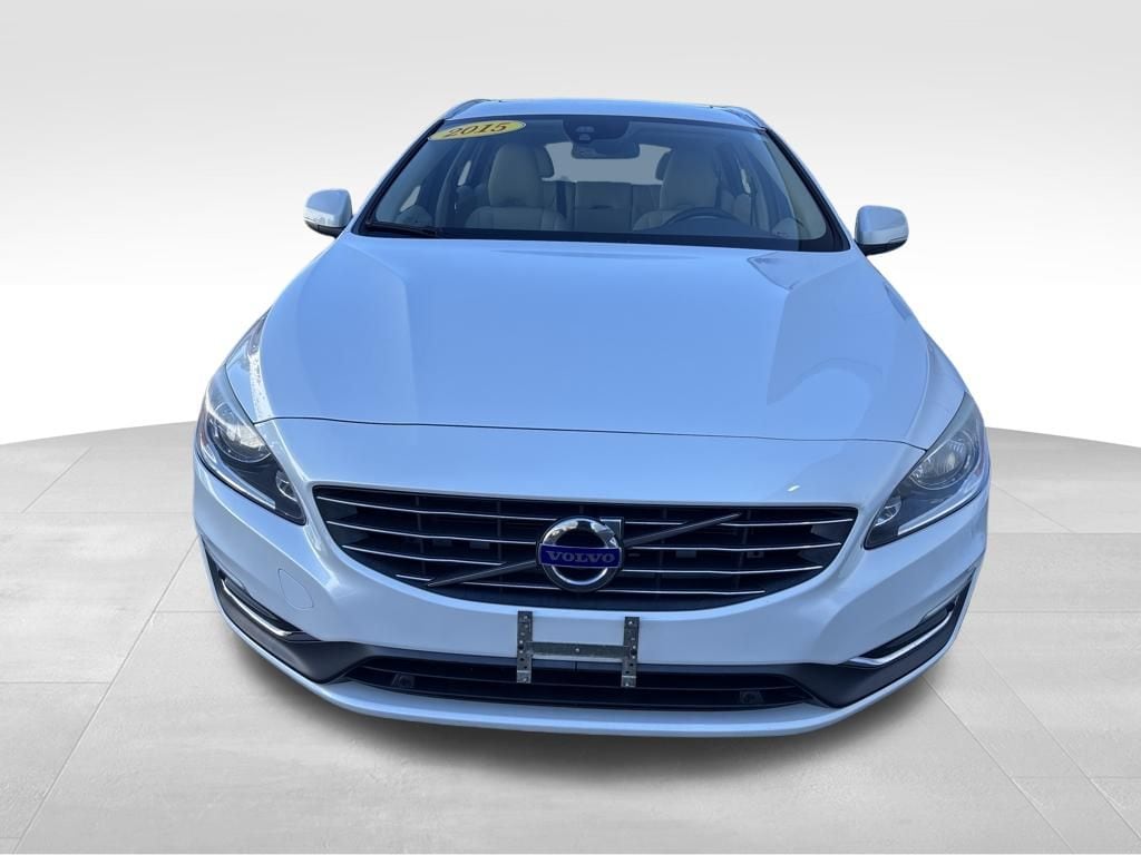 Used 2015 Volvo V60 Platinum with VIN YV1612SD0F1195369 for sale in North Haven, CT