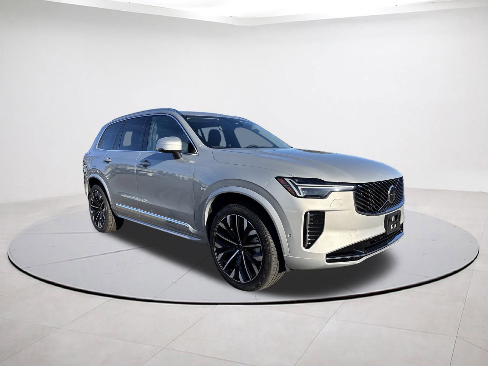 2025 Volvo XC90 Plus's photo