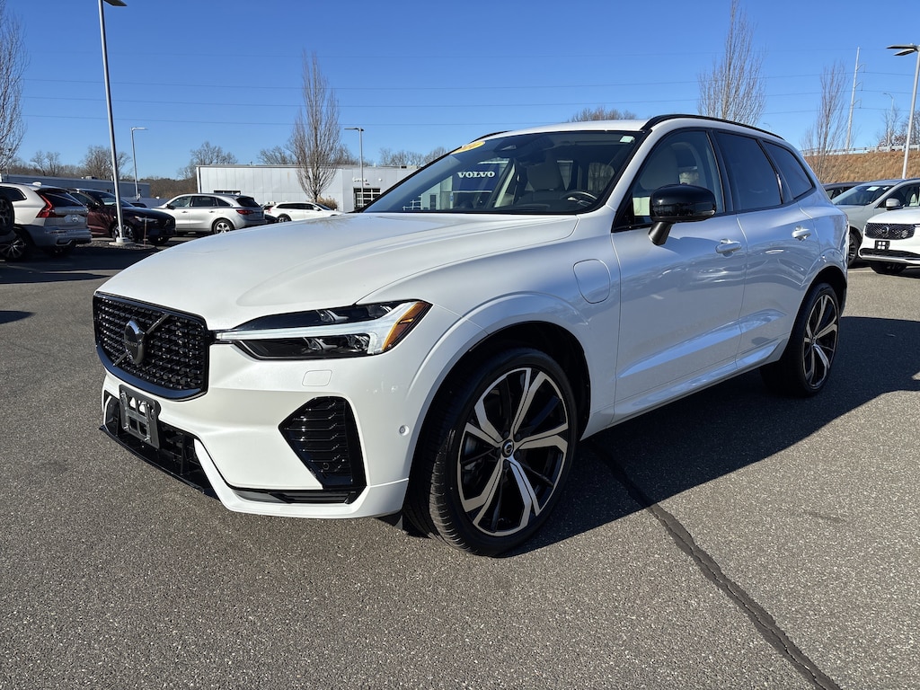 Certified 2024 Volvo XC60 plug-in hybrid T8 Ultimate Dark SUV
