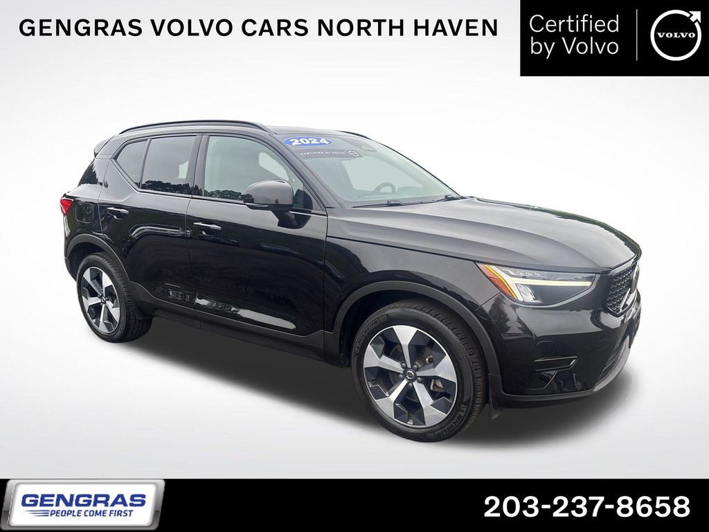 2024 Volvo XC40