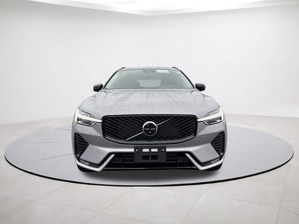 New 2026 Volvo XC60 B5 Plus SUV