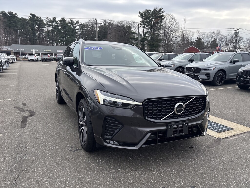 Used 2025 Volvo XC60 B5 Core SUV