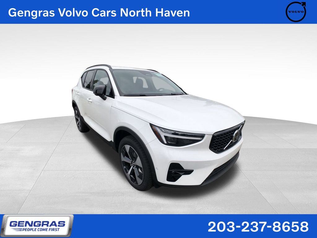 2026 Volvo XC40
