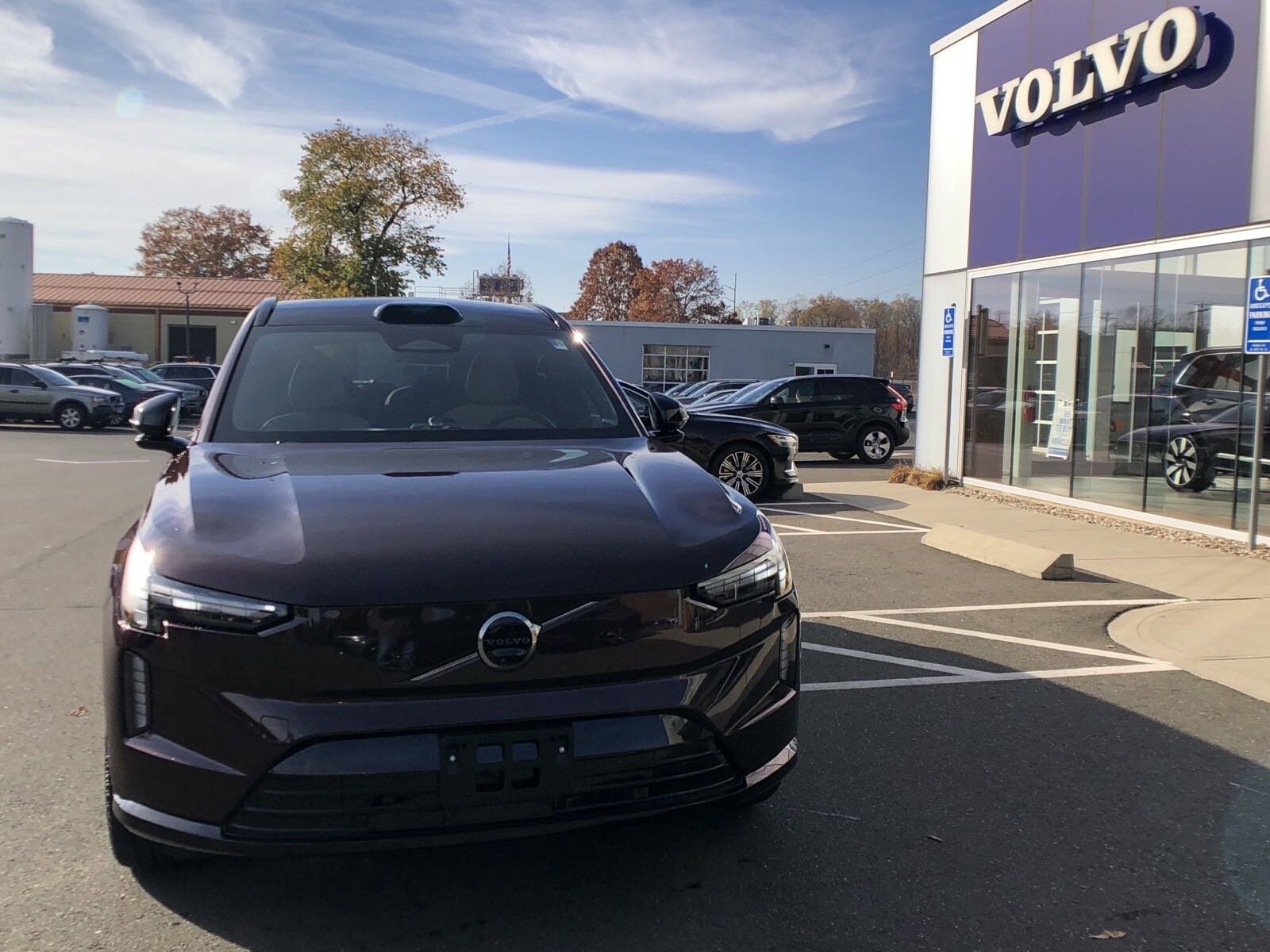 2025 Volvo EX90 Ultra photo 2