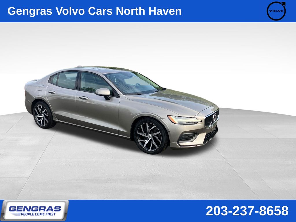 2019 Volvo S60 T6 Momentum AWD's photo