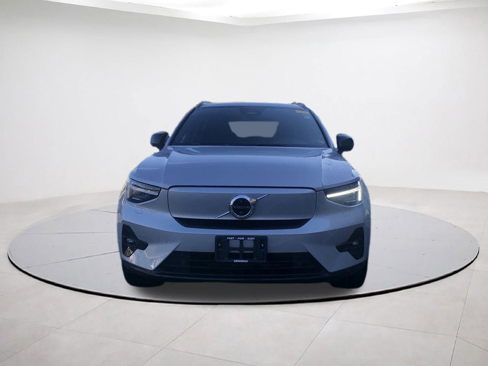 2023 Volvo XC40 Ultimate's photo