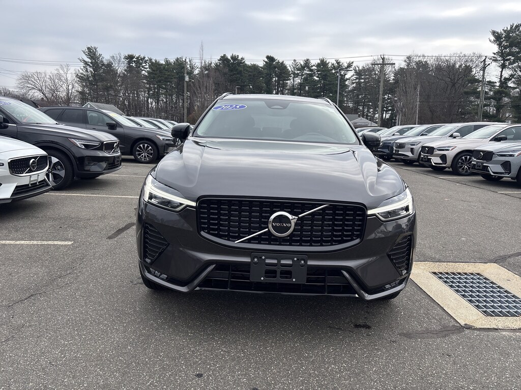 Used 2025 Volvo XC60 B5 Core SUV