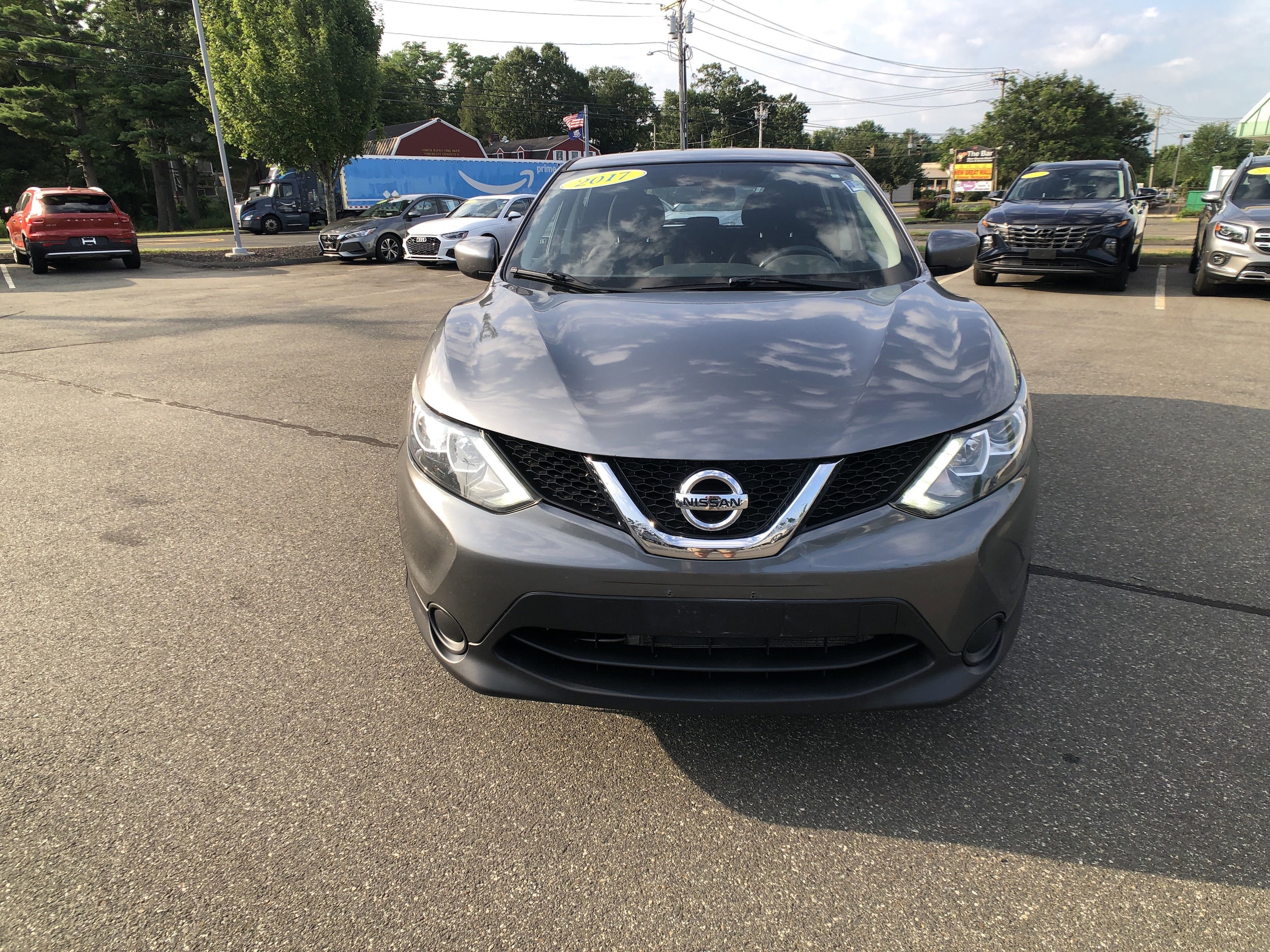 Used 2017 Nissan Rogue Sport S with VIN JN1BJ1CR8HW120551 for sale in North Haven, CT