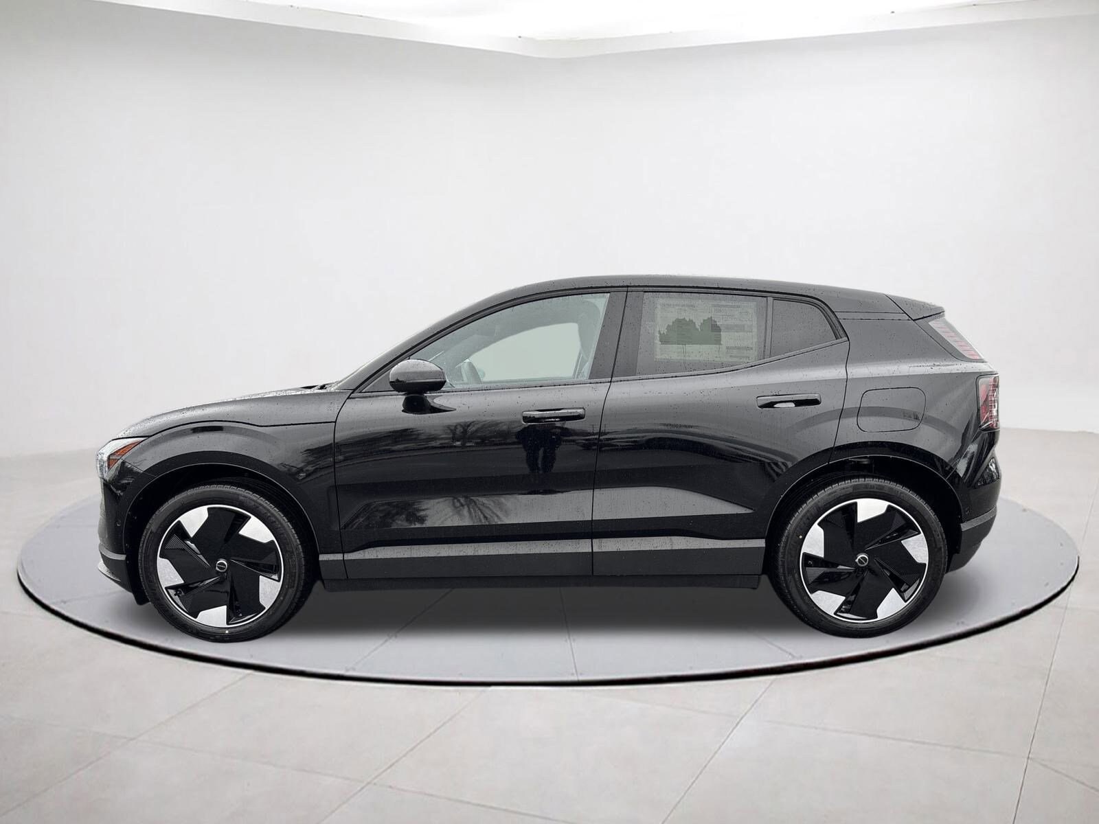 2026 Volvo EX30 Ultra photo 4