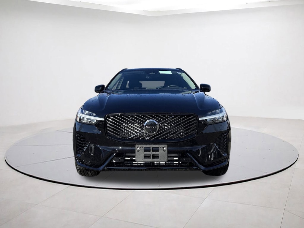 New 2026 Volvo XC60 plug-in hybrid T8 Ultra SUV