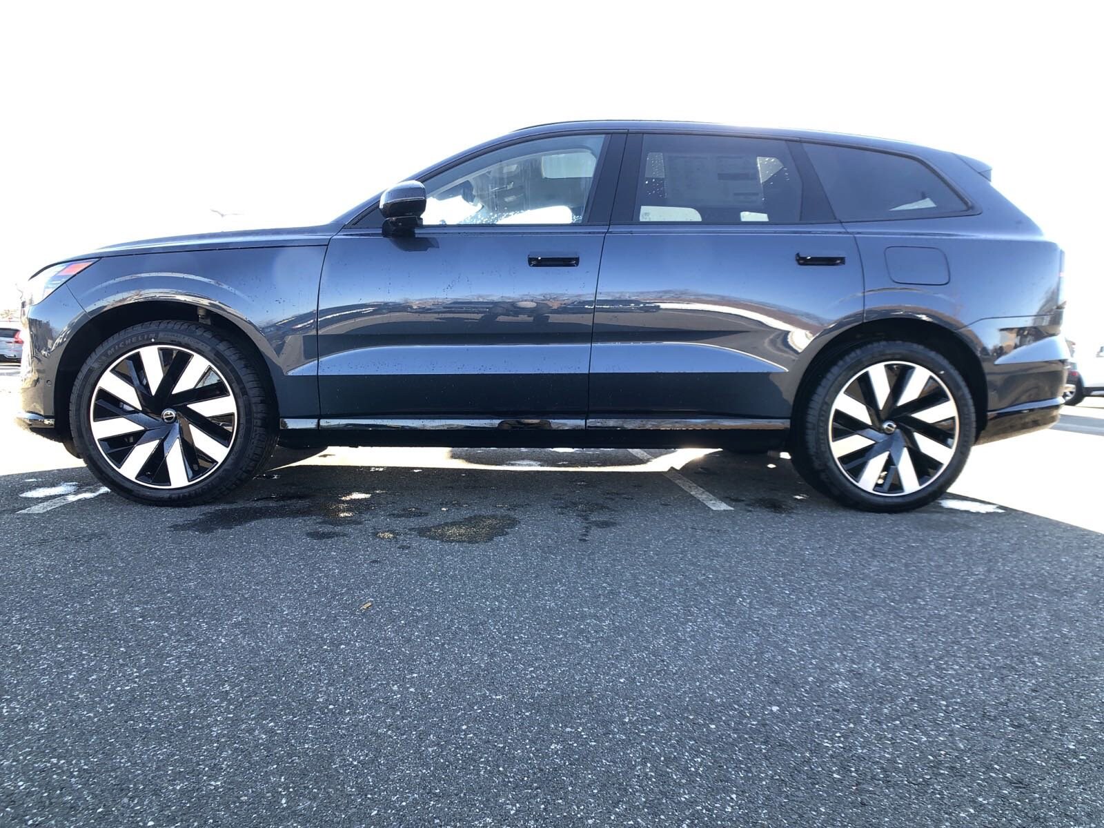 2025 Volvo EX90 Twin Motor Performance Ultra photo 4