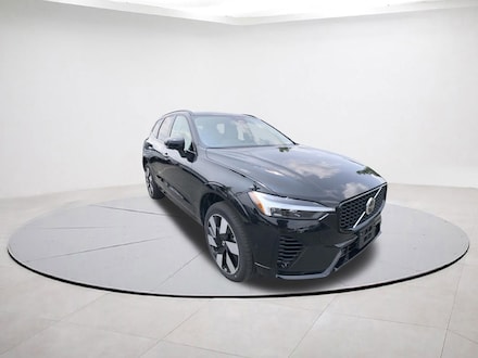 2025 Volvo XC60 plug-in hybrid T8 Plus SUV