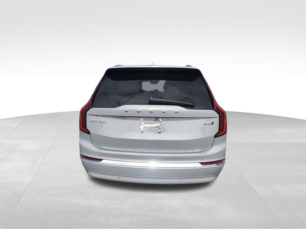 2026 Volvo XC90 Plus - Photo 7