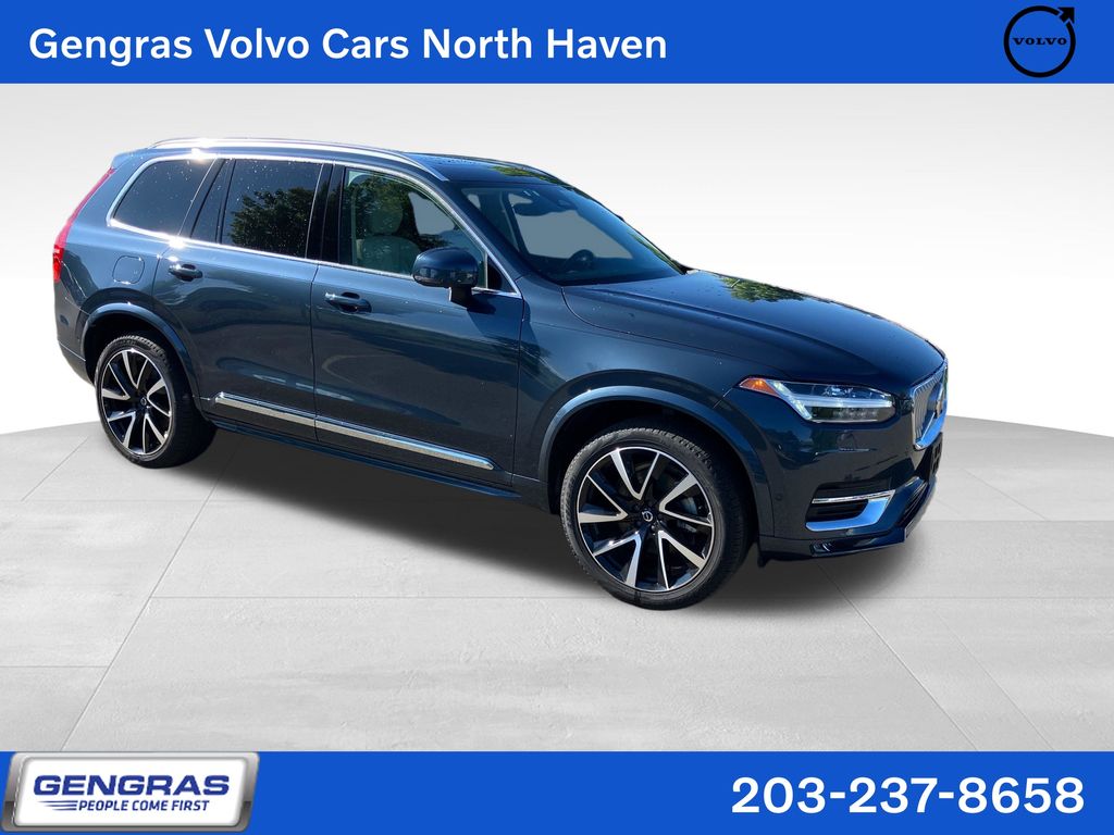 2024 Volvo XC90 B5 Plus Bright theme 4WD's photo